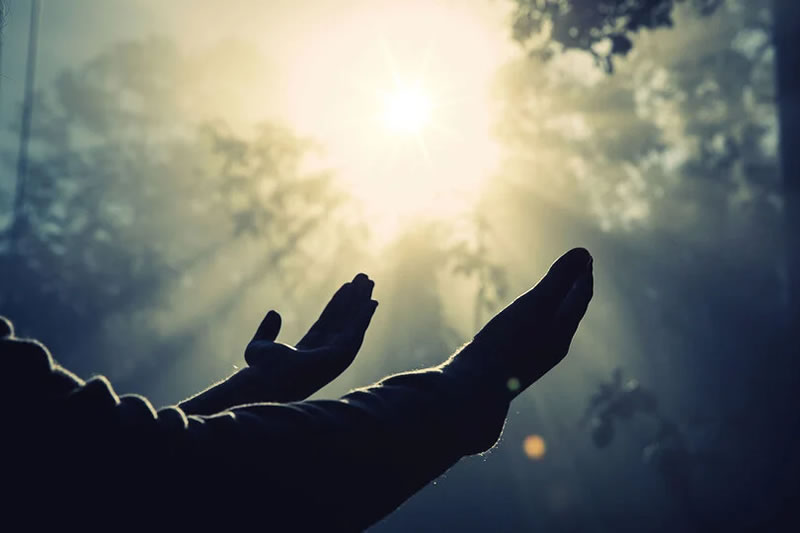 真誠的祈禱贏得兩世厚福