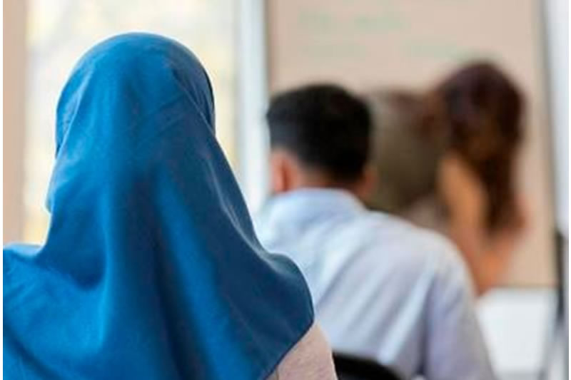 瑞士拒絕推行校園頭巾禁令，強調宗教中立與個人自由